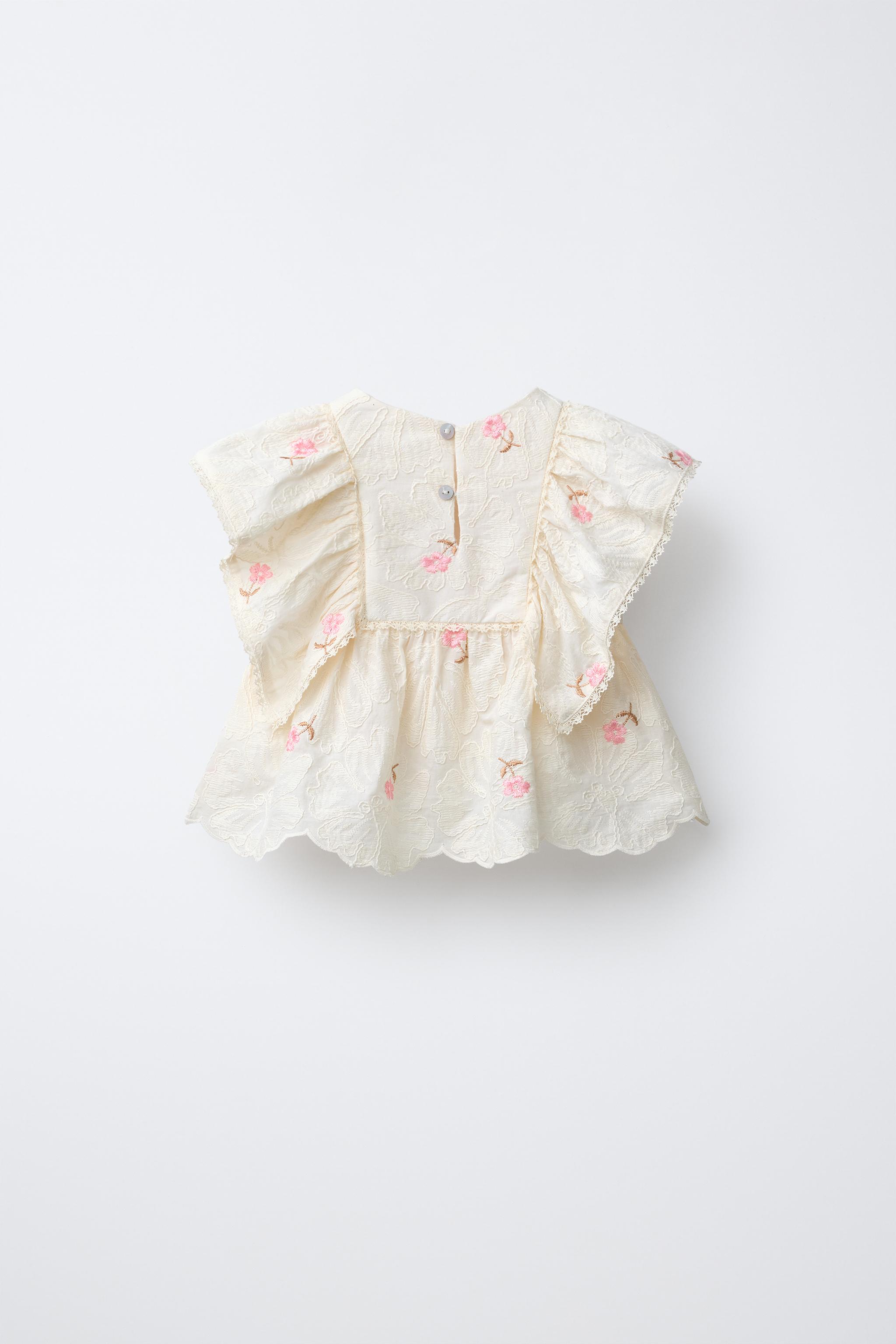 EMBROIDERED FLORAL BLOUSE